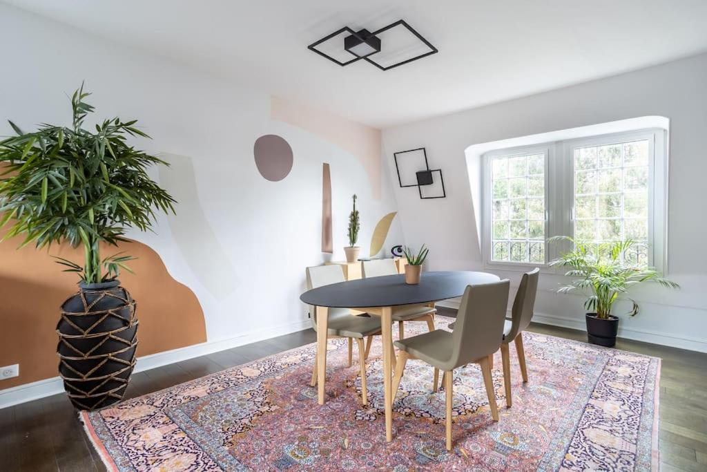 Appartement De 100M2 Dans Un Parc A 20 Mn Du Centre De Paris Garches Екстер'єр фото