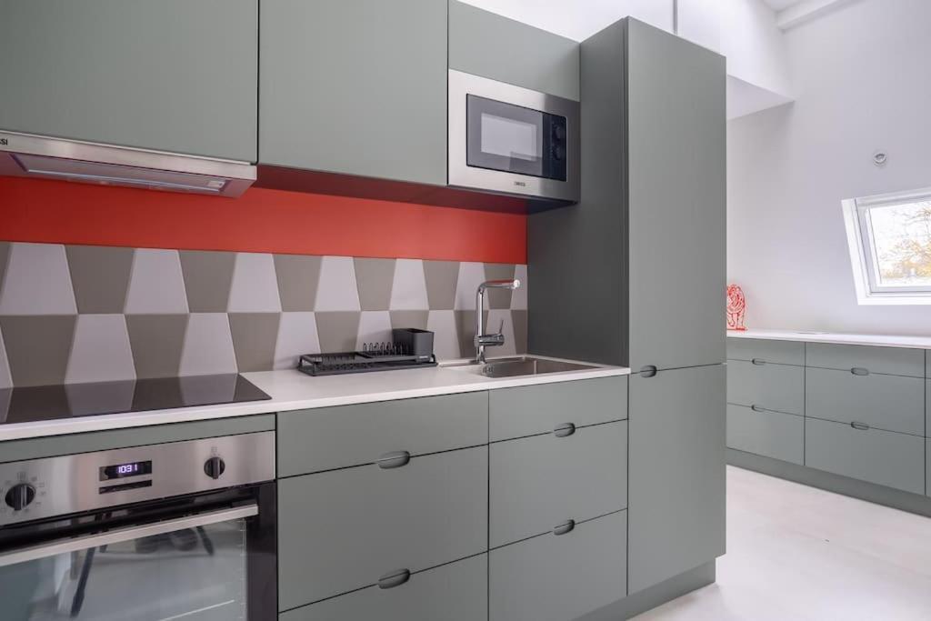 Appartement De 100M2 Dans Un Parc A 20 Mn Du Centre De Paris Garches Екстер'єр фото