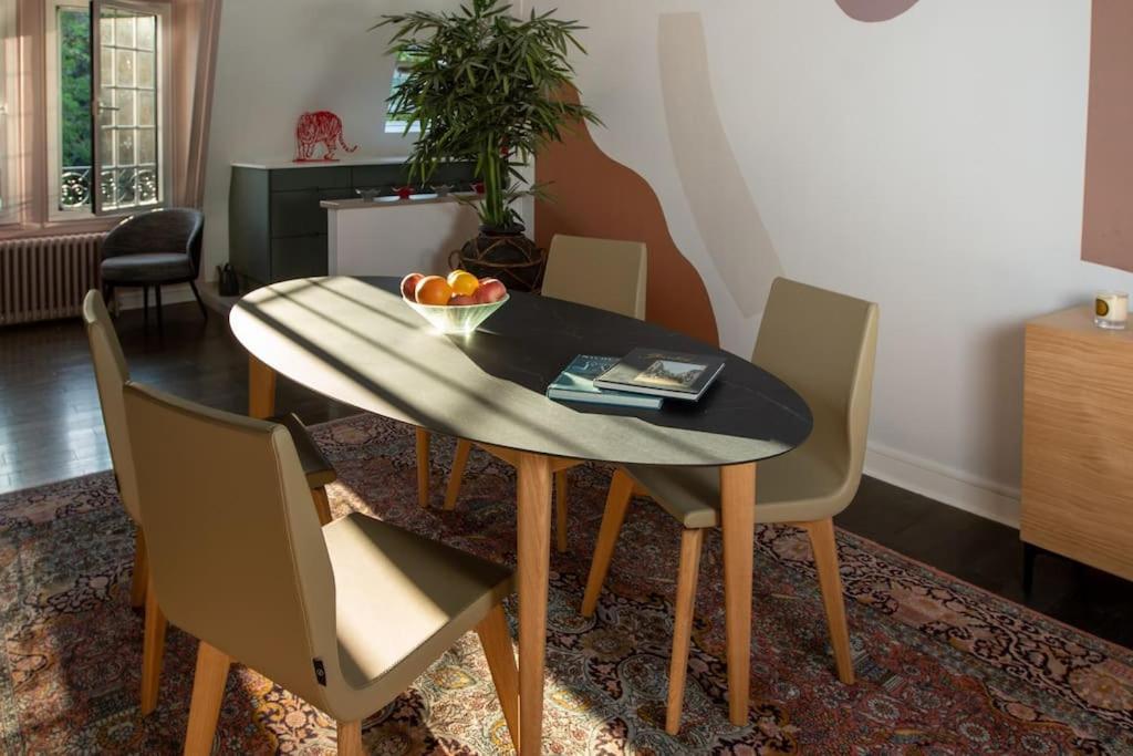Appartement De 100M2 Dans Un Parc A 20 Mn Du Centre De Paris Garches Екстер'єр фото