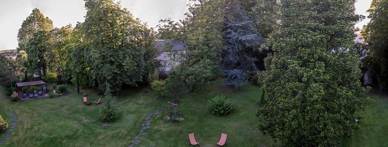 Appartement De 100M2 Dans Un Parc A 20 Mn Du Centre De Paris Garches Екстер'єр фото